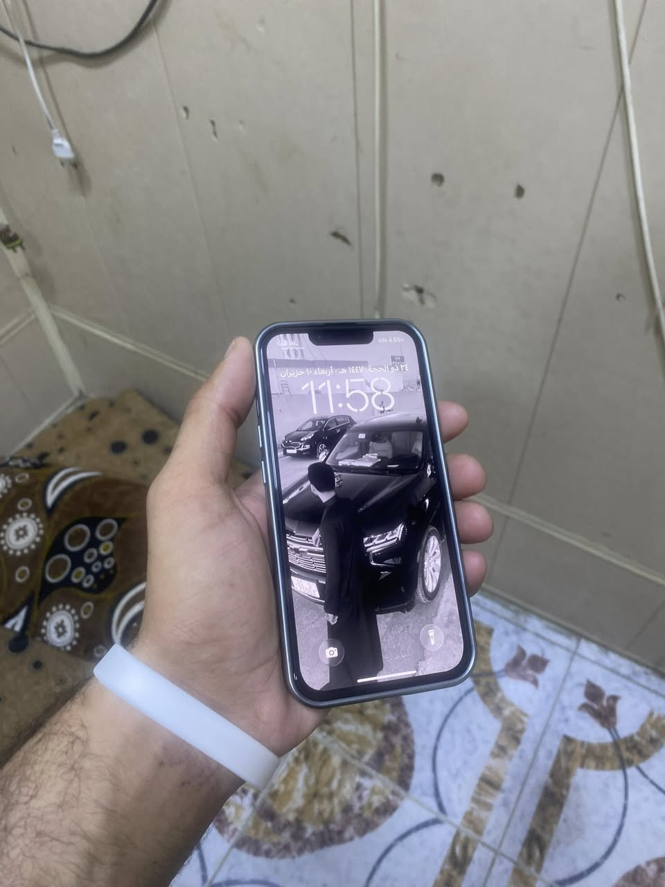 سلام عليكم | ايفون 13 عادي
مستبدل شاشه اصليه وكاله وكاله شرط 

فيس إيدي شغال ضهر مكسور بطاريه ٨٤ 

جهاز بي ضمان سبوع أي خلل مابي 

كله شغال صوت اتصال انترنيت كامرات زلال 

سعره 330 ألف فقط أو مراوس حسب ل قناعه 

هاتف ***********
