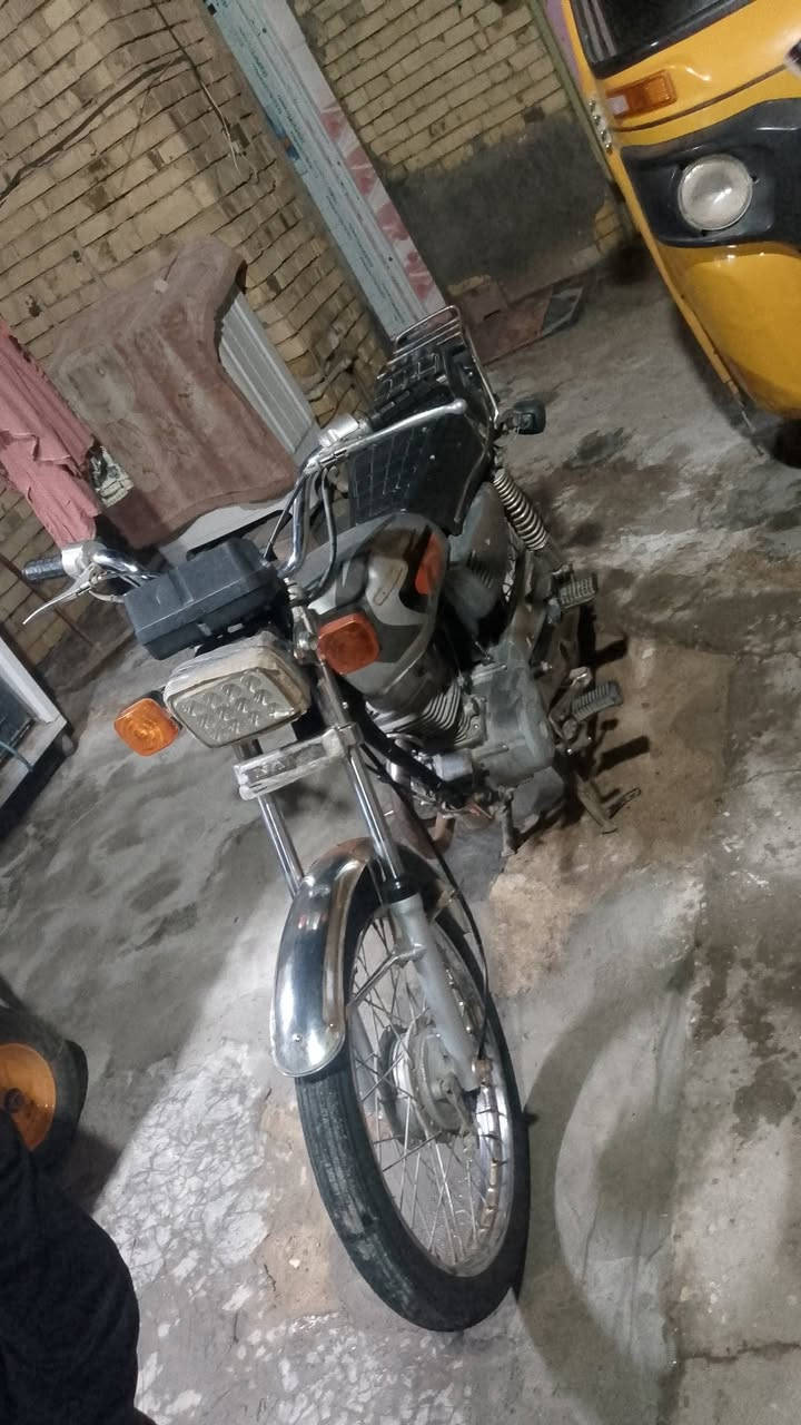 سلام عليكم دراجه  اشاصي نامه متروكه مستعجل عله بيعته مكاني عماره نتصل رقم  ***********
