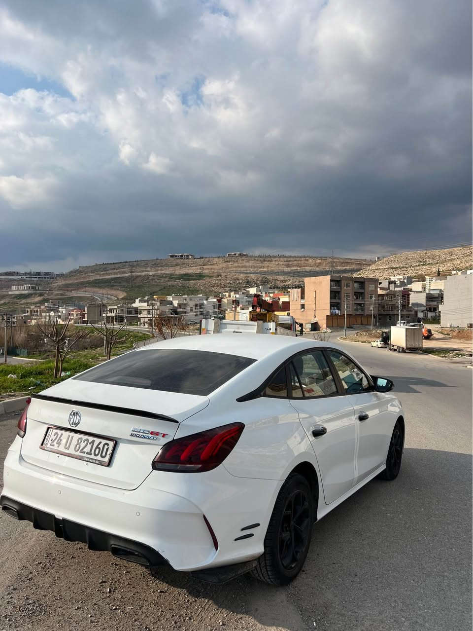 ***********
گير عادى بى سبخ
١٨٠٠٠km
١٠٧$ و مجال 
كامل جوانكارى دهوك, العراق
