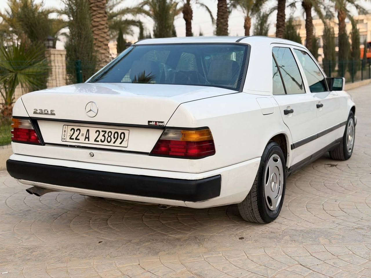 مێرسیدیس مۆدێل 1985 دەعامی بۆ دەعامی بەشەرت مەکینە بەغ ڕەقەم سەنەوەی تازەیە نازانی وەسفی چی بکەی ماشەڵا خۆی قسە ‌ئەکا وەسفی ناوێت بۆ زانیاریی زیاتر *********** أربيل, العراق
