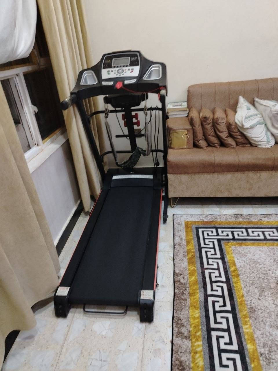 جهاز ركض مستعمل قليل يتحمل وزن ١٥٠ سعره ٢٥٠... يتحول إلى جبلي مثل بالصور... ينزل من ورة تقريبا ٥ سانتيمات....


**إذا كنت صاحب هذا الإعلان وتريد حذفه لأي سبب، رجاءا أرسل رسالة إلى الدعم الفني**