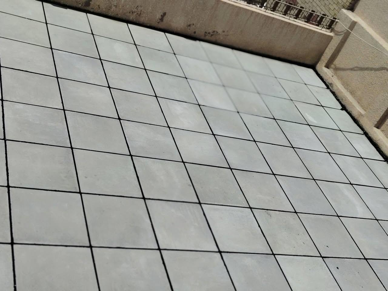 احمي سطحك من الامطار عمل ماستك كرسته وعمل درجه اولى لاستفسار *********** وتساب
