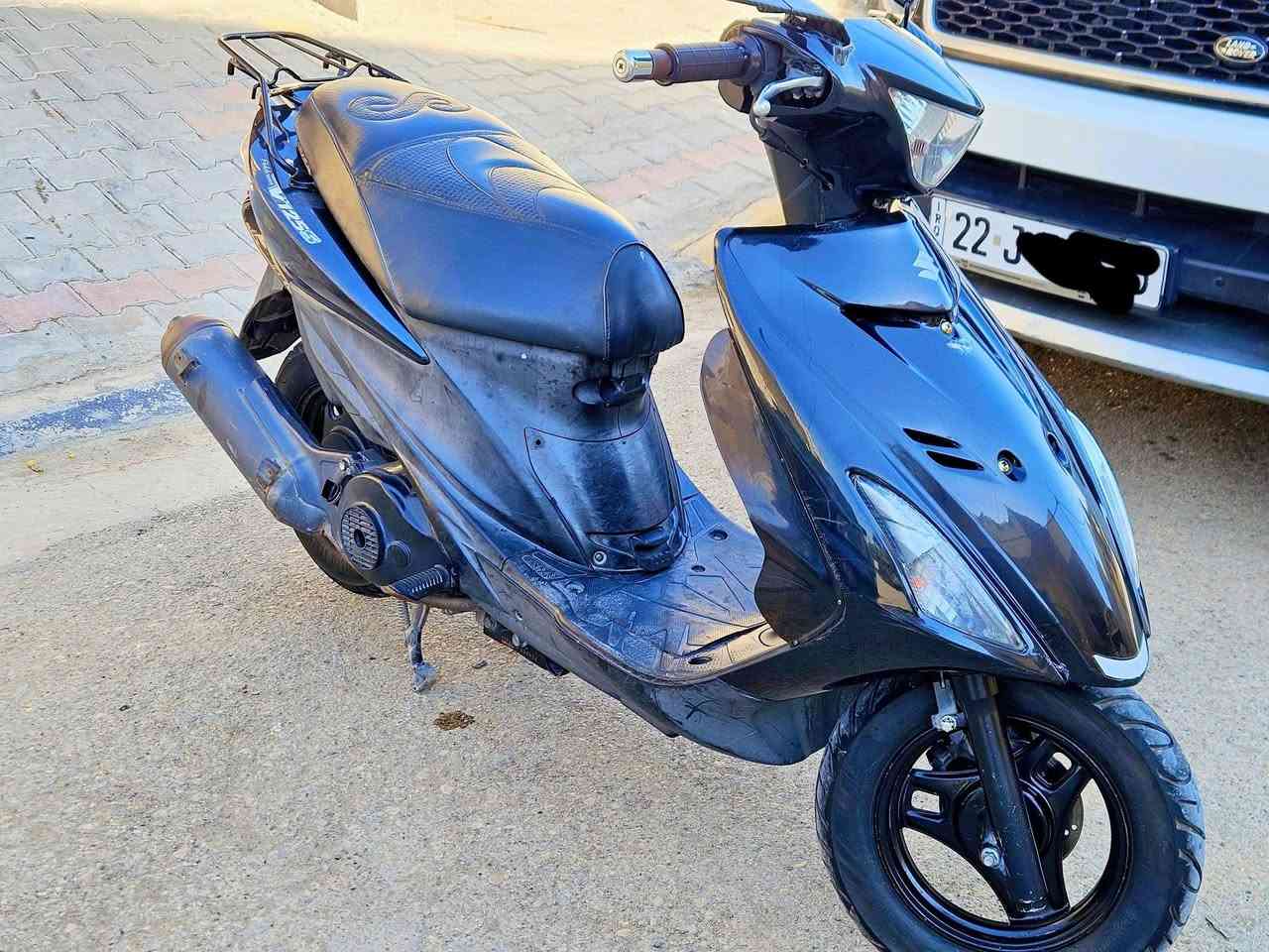 السلام عليكم 
دراجة ادرس ياباني لمتد تدفئة يدات + كشن
نوزل مكفولة 
كفرات اصلية
تايرات جدد 
مكينة مفتوحة
والدشبول عاطل  
سعرها ٧٥٠ وبيها مجال 
***********
