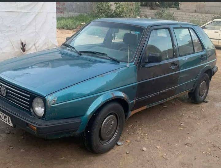 للبيع كير اوتوماتيك ميكانيكي مكينه 1800بيها لا لاستيك ولف رقم بغداد انكليزي سنويه من شهر 11منتهيه حادث بصيط باب السايق امبدل أسود ودوسه معمره عوزها صبغ مكان بغداد السعر قفلها 27 رقمي ***********
