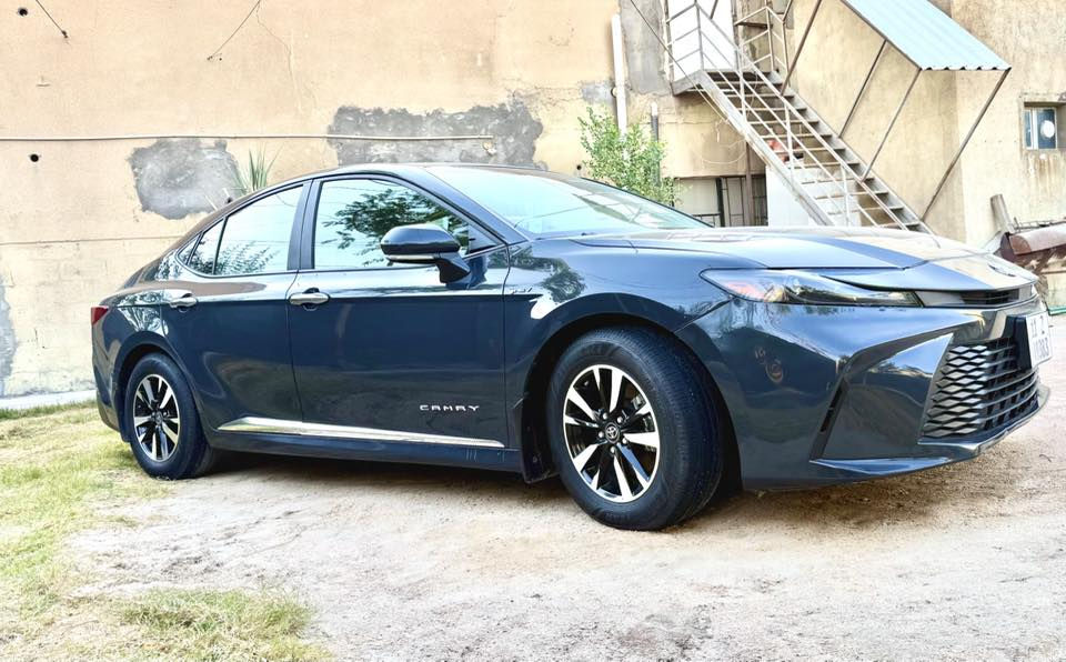 🚗 للبيع - تويوتا كامري LE 2025 🚗
ماشيه 15 الف فقط وضع الشركه كفاله من الصبغ👍🏻

🚘 بلد المنشأ : اليابان 🇯🇵 وارد امريكي 🇺🇸
لون اسمنتي مميز 
🔹 الموديل: 2025
🔹 التسجيل: رقم بغداد جديد بأسمي
🔹 المواصفات:
✅ بصمة
✅ اربع جامات اوتو 
✅ العينه شاشة ديجيتال
✅ شاشة + كاميرا 
 ✅ كار بلي
✅ رادارات 360
✅ رادار مانع تصادم
✅ تحديد مسار
✅ لايتات زنون

🚘 حساسات ضغط اطارات
🚘 تبريد شاشة مناخين منفصلين 
🚘 قطعتين تبريد
🚘 هاند بريك كهرباء 
🚘كروس سرعه
🚘‏ Auto Hold  أوتو هولد 🚘
🚘انظمه القياده :سبورت ،نورمال،eco

كلشي شغال على وضع الشركه

🛠 تفاصيل الحادث:
🔸 فقط البنيد مبدل بلاد بدون صبغ 
الدعاميه نفسه  بلاد
غير هذا كلشي مكفول اتعهدلك بيه

🔧 المحرك: 2.5 هايبرد - 4 سلندر
📏 المسافة المقطوعة: 15,000،ميل

📩 للتواصل:
‏📞 ‭0780 926 6495‬ (بيه واتساب)

📸 صور الحادث بالمرفقات 📸
