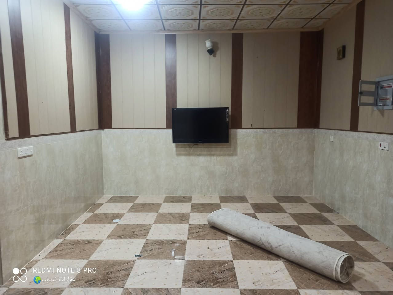 هـــــــات هــــــــات هـــــــــات 🌷

کــــــــرێ   کــــــــرێ  کـــــــــــرێ

ئـەم خـانووە بــــــۆ کـــرێ لــە کـەلار گـەڕەکـی گازینۆ(گـۆران) ڕوبەری 160متری سەربەخۆ نزیک جادەی قیرە فول کـاشـیە کـامل🏃🏃

ز.م*********** ئـــــــــەیـــــــــوب عـــــــقـــــــــارات🙋🙋
