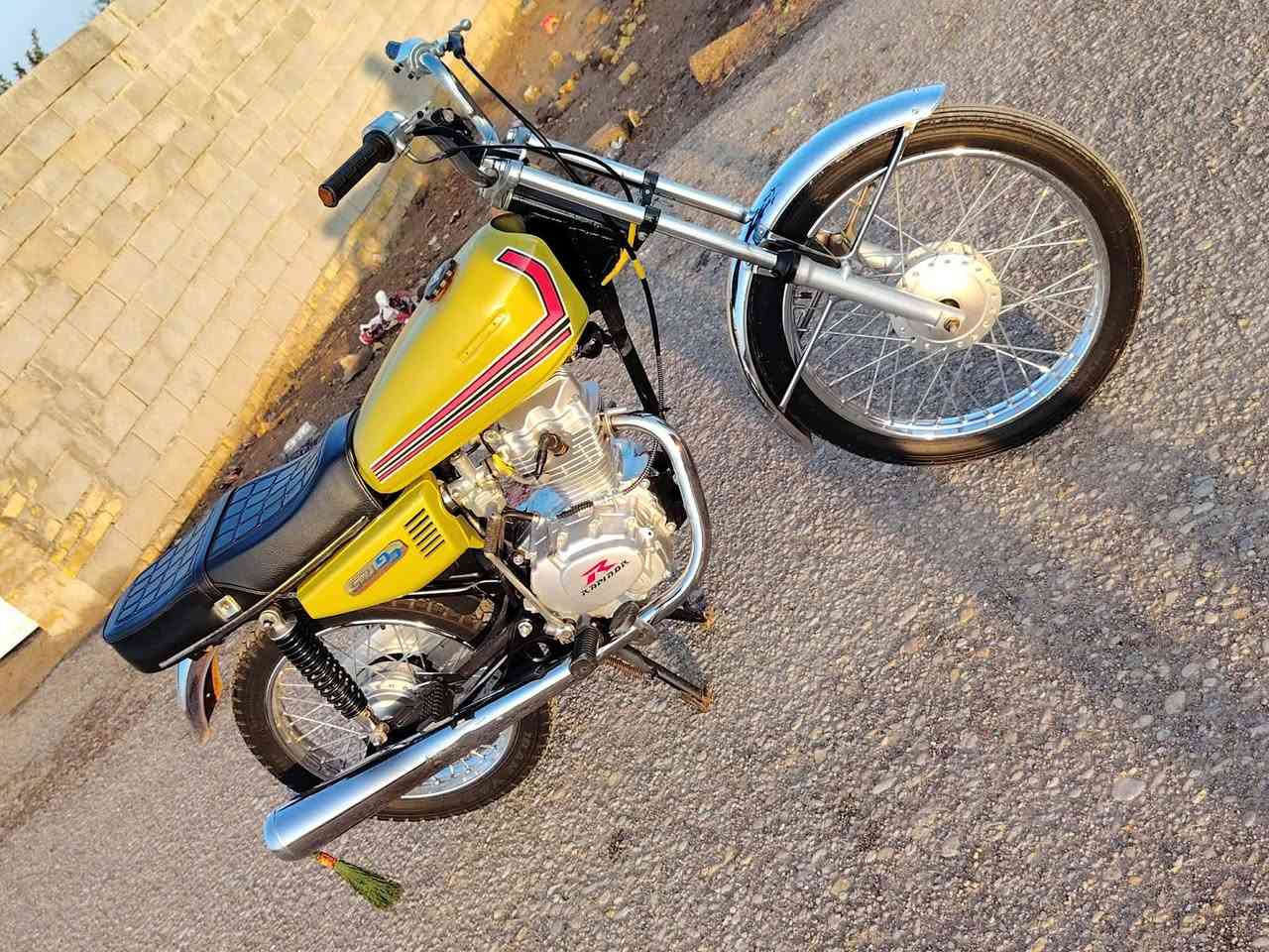 سلام عليكم دراجه للبيع رابيدو حرف R الأصلي دراجه نضيفه بدون أوراق صارلهه 5 أشهر من معمره وياله جدد هسه شادهن قبل أسبوعين معمره غراض كله اصلي شاصي قبل فتره صابغه حراري كشن سي دي اي الأصلي صالنصه رابيدو الاصليه كتف جديد ولايت بومه عالي ناصي جوزه جو التانكي الاصليه يعني دراجه صارف عليه هواي وبل عافيه عل ياخذهه سعرهه 650 وبيه مجال للشراي مكاني ميسان المشرح


**إذا كنت صاحب هذا الإعلان وتريد حذفه لأي سبب، رجاءا أرسل رسالة إلى الدعم الفني**