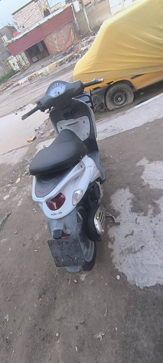 السلام عليكم عندي هاي الدراجة للبيع او مراوس كله شغالة مابي اي نقص ***********
