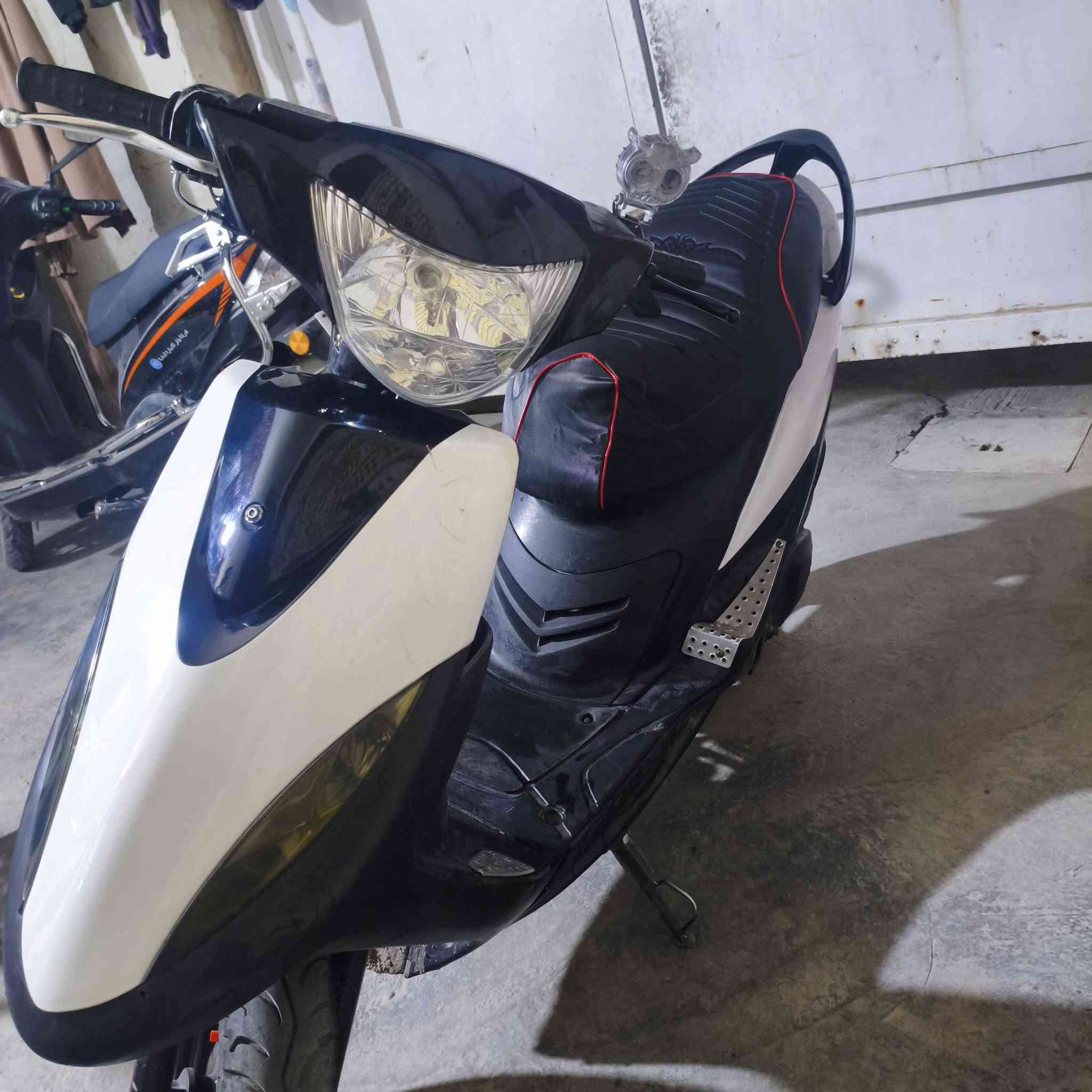 سلام عليكم
ماكس عدله للبيع 
مكينه مفتوحه دراجه ماناقصهه كلشي 
مكاني فلوجة السعر 475بيهه مجال


**إذا كنت صاحب هذا الإعلان وتريد حذفه لأي سبب، رجاءا أرسل رسالة إلى الدعم الفني**