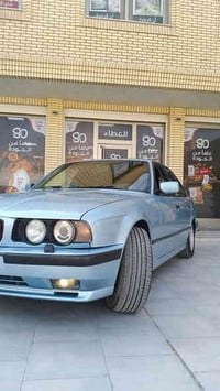 وبركاته  بيم 525 رقم بغداد تحويل  موديل 1990 مصبوغة عام بدون ضربه  محر...