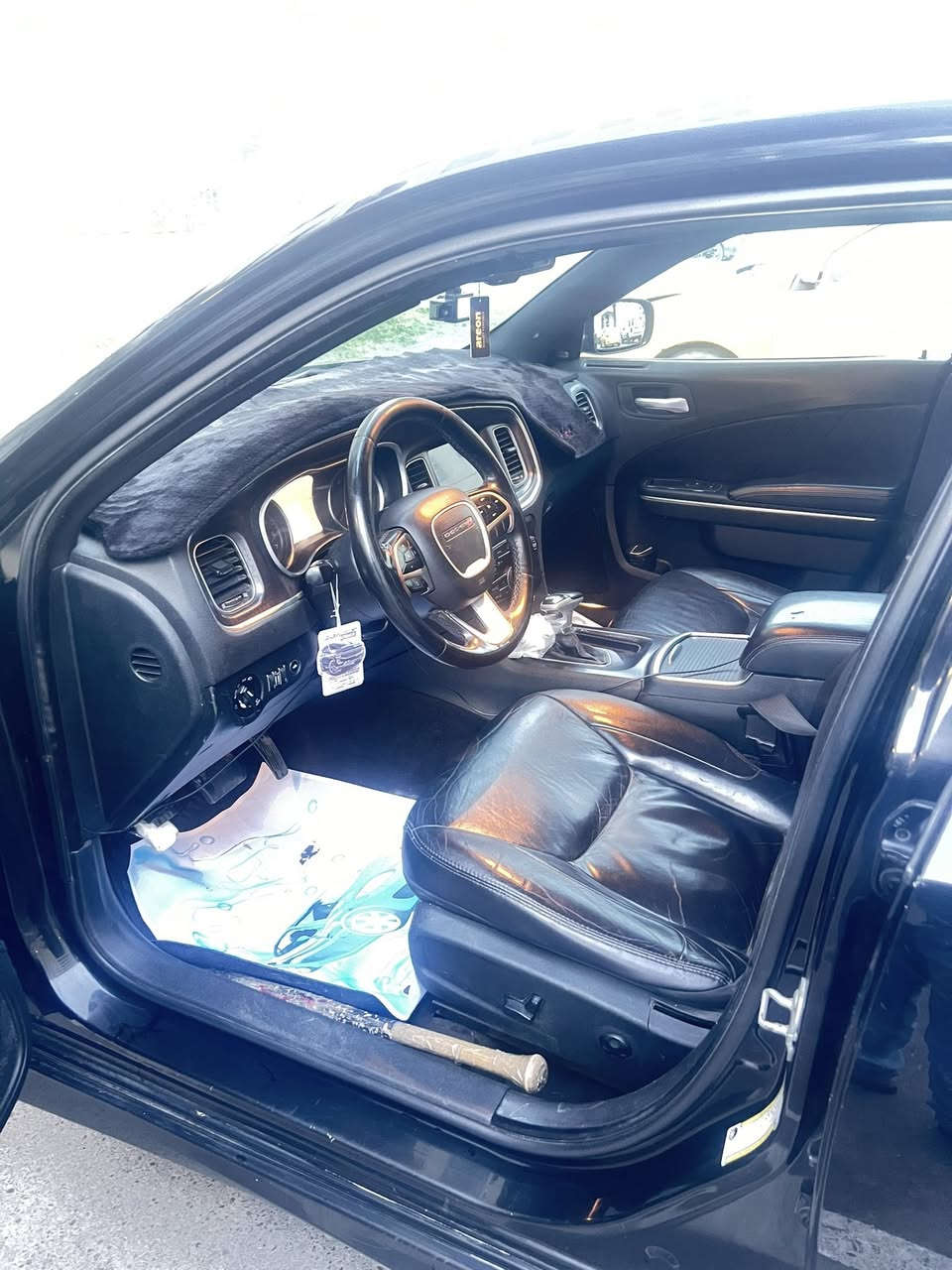 غرفة جارجر أوباما لبيع جلد
السعر ٣٠٠ ألف 
***********
