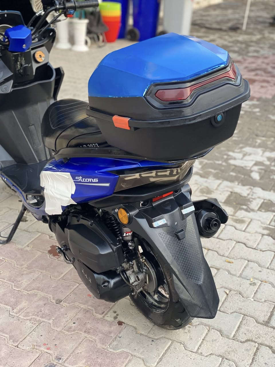 سلام عليكم ماكس سترونك2023 منفيس ويا
دراجه شرط ممفتوح شرط المحرك 
مدخل uspشاحن
صوت ناعم
سويجين ويا بلادي
دراجه خير من الله كل نقص مابي
السعر400 و بي مجال للطيبين
الرقم***********
