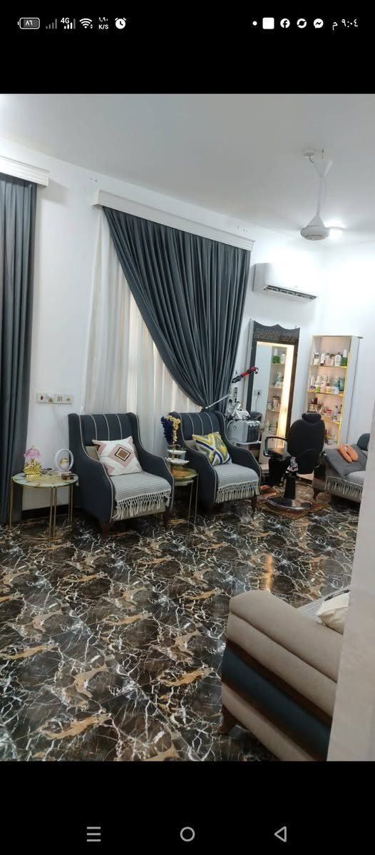 السلام عليكم بيت للبيع مساحته 100 متر مربع درجه اولى خلف البانزين خانه شارع ثمانين قريب على شارع ثمانين تفاصيل اكثر *********** بي واتساب أو خاص موجود
