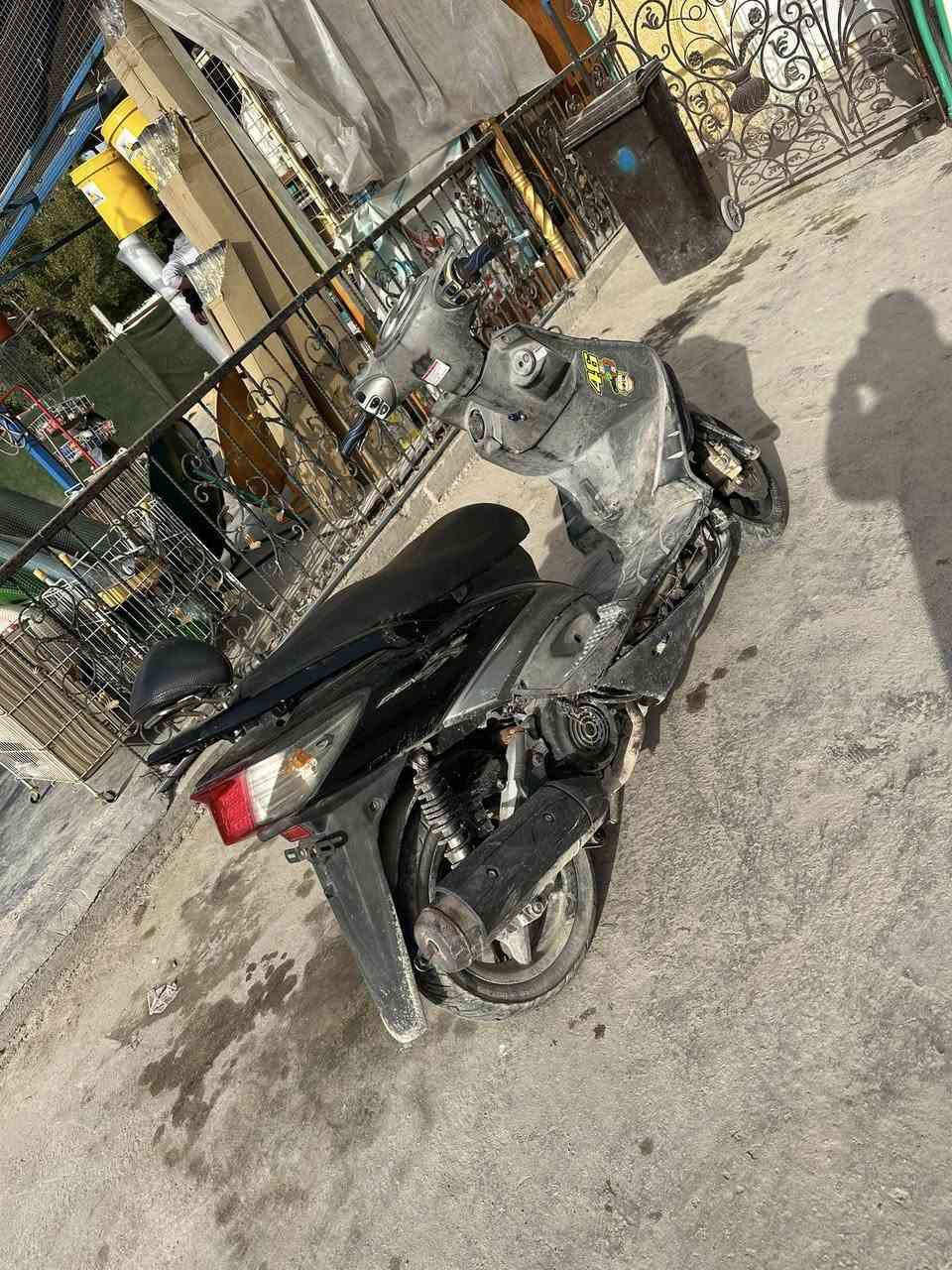 دراجه سكنس لبيع الدراجه ما مفتوحه عراضه موجوده كلهن الدرجه شغاله السعر ٤٧٥اًوبيهه مجال مكان بغداد الشعب ***********
