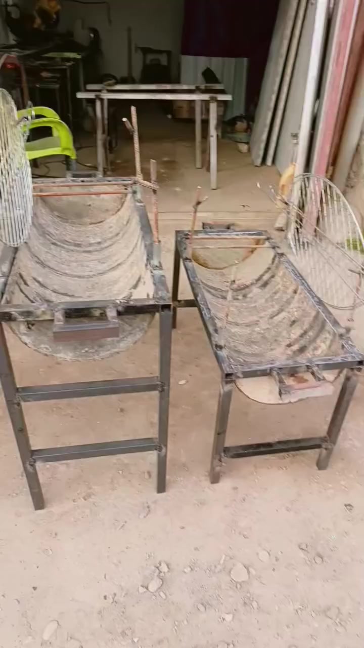 سلام عليكم يوجد لدينا مناقل شغل درجه اولى ومراجيح شغل درجه اولى عنوان ديالى ناحية لشط التواصل على الرقم ***********
