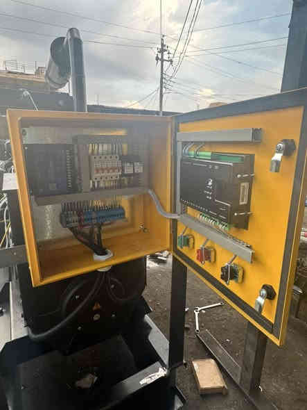 السلام عليكم 
للبيع مولد نوع اشتاير 24ولف.
محرك 6 سرندر(زيرو)
توليد ستامفورد275  كيفي نحاس (100) 
المولد  شرط الحمل جعب كهربأي
العنوان نجف الشرف حي صناعي بلوك ثالث
للأستفسار/ ***********.    ***********)
متوفر توصيل 🚚 الى جميع المحافظات سعر75. ورقه
