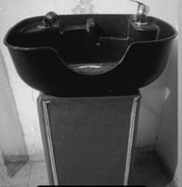 مغسلة شعر • للبيع