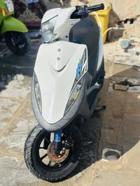 ماكس عدله للبيع الدراجه ما صارله هواي من نازله من الرمبه بيه غراض اصلي...