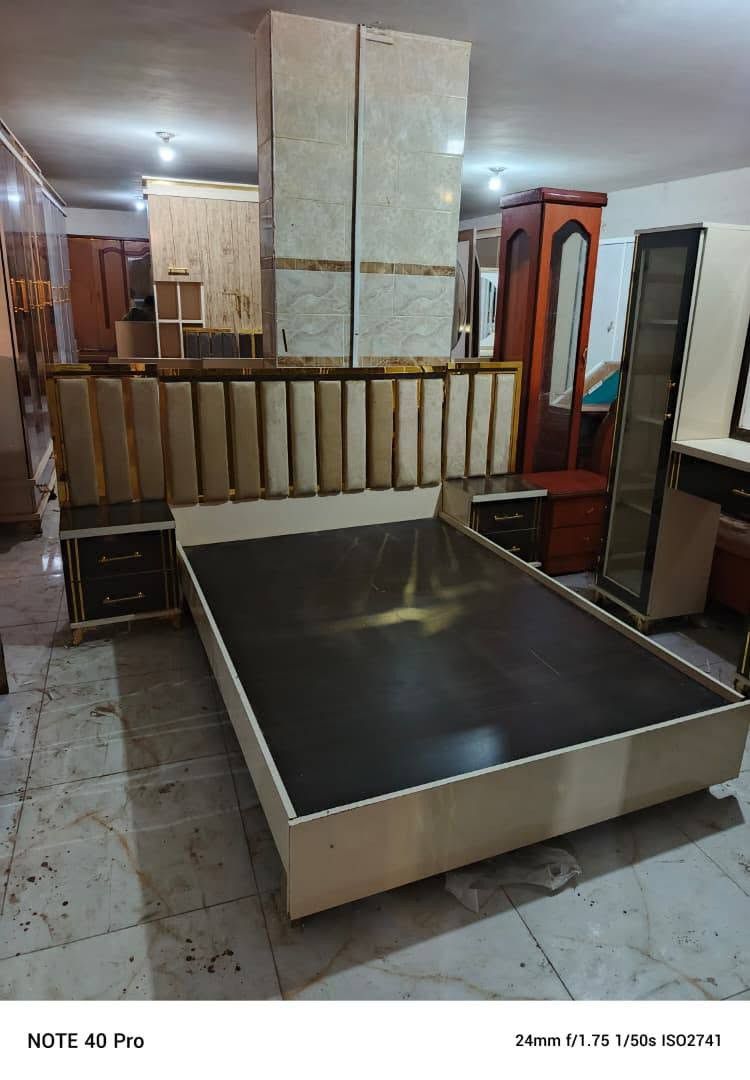 غرفه نوم تفصيل ملمين ١٨ تتكون من 
١ خزانه تفصيل مديل سباعيه واجه هايكلاس نظامي 
٢ تخت واثنين كمدينات 
٣ مرايا مكياج 
٤ العنوان قامشلي دوار الوحده باتجاه الجنوب جنوبي الفرن الشام السياحي معرض محمود السعدون واخوانه ٠٩٨١٦٤٥٩١٧


**إذا كنت صاحب هذا الإعلان وتريد حذفه لأي سبب، رجاءا أرسل رسالة إلى الدعم الفني**