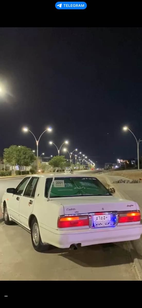 نیسان سدریک ٢٠٠١
رەقەم سلیمانی 
تەبریت لەسەر سویج 
گیرومەکینە بەشەرت 
دوو پارجە لیدراوی هەیە 
بەشەرتی تەحویل 
خایساتی تی نیە 
نمونە لە جوانی
سعر٤٤ مەجال
*********** كركوك, العراق
