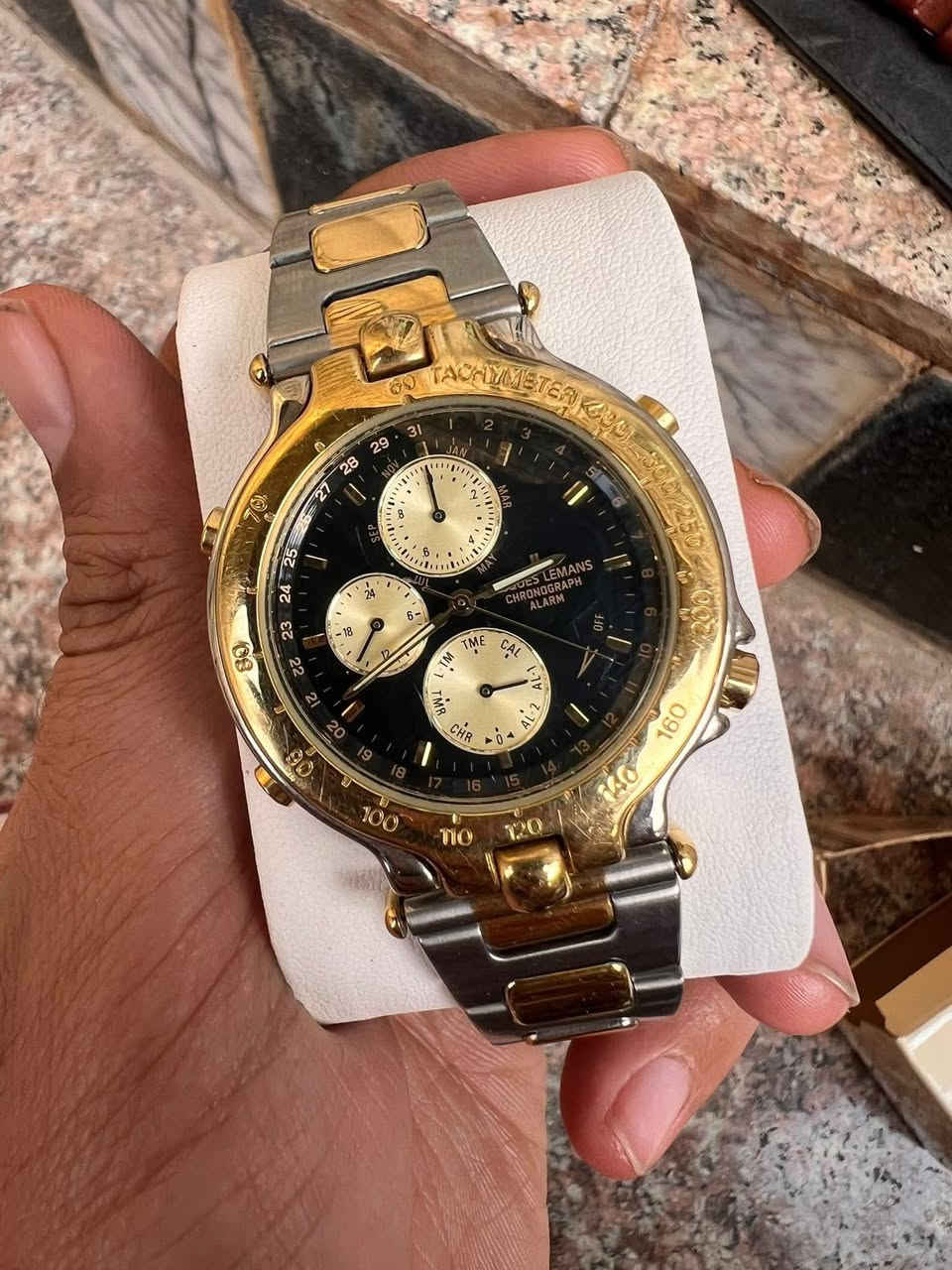 خلال هذه اليومين قمنا بنشر ٧ ساعات نادرة للبيع المباشر على موقعنا ويوميا سوف نقوم بنشر ٣ ساعات إلى ٥ في الموقع يرجى الاطلاع والان في مزاد مباشر الاخ العبيدي العبيدي
..

#سجاد العبيدي لتجارة الساعات السويسرية


**إذا كنت صاحب هذا الإعلان وتريد حذفه لأي سبب، رجاءا أرسل رسالة إلى الدعم الفني**