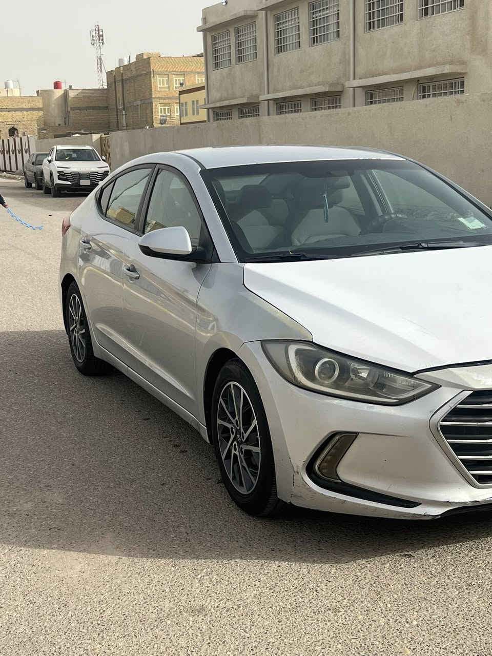 السلام عليك انتره أمريكي 🇺🇸  18مكينه وكير ضربه جاملق خلفي وفتح لبنيد رقم بابل بسمي  ماشيه 130 خمسه ويل كب حساس خلفي حداديه وتايرات جديد لايت زنون ستخدام شخطي مكان ناصريه ***********
