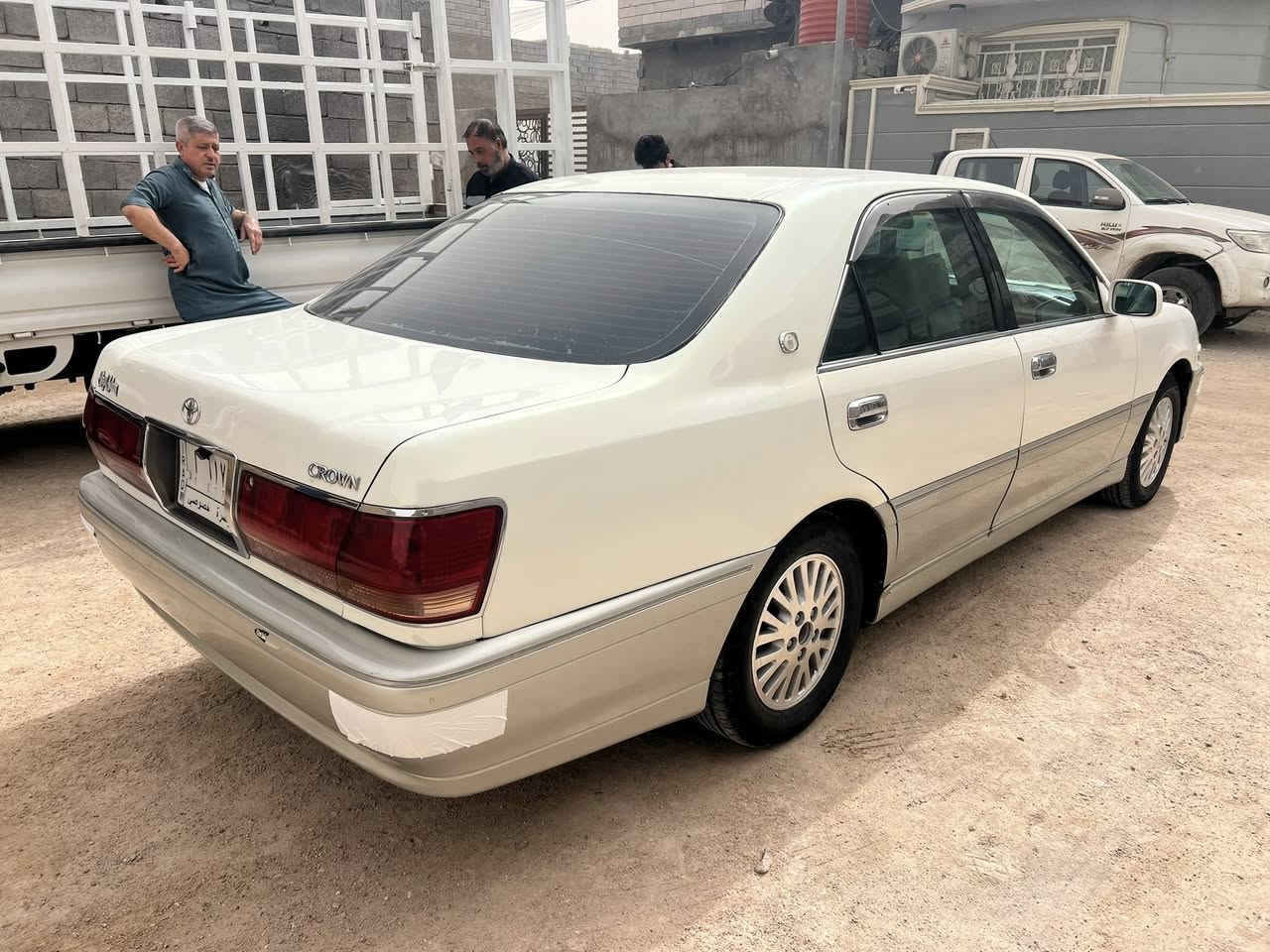 السلام عليكم
جنون ملكه خضراوي للبيع

2001

دكمتين 

بردة خلفيه

كفاله من كص ونقل والضربة القويه

مكينة VVT-i بيهه رنك تنقيص قليل 

تخم تاير 

باتري جديد

حداده جديده 

منضومة تبريد جديده

محولهه فانات شاهينه

السياره بأسمي 

السعر 125 وبيهه مجال

 البصره - ابي الخصيب ***********
