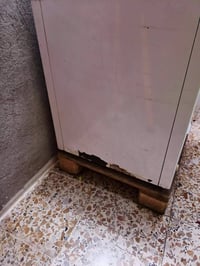 مجمدة للبيع 9قدم نظيفه اتصال على رقم 07711023471