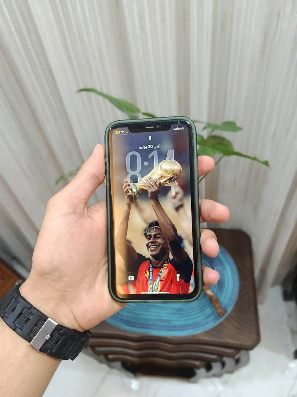 السلام عليكم
iPhone￼11￼￼ 

ذاكرة 128بطارية 100مبدل شاشة وبطارية 

وسعر مناسب اكتب تم بل تعليقات وادزلك السعر أو اتصعل على هذا الرقم بي واتساب همين***********
