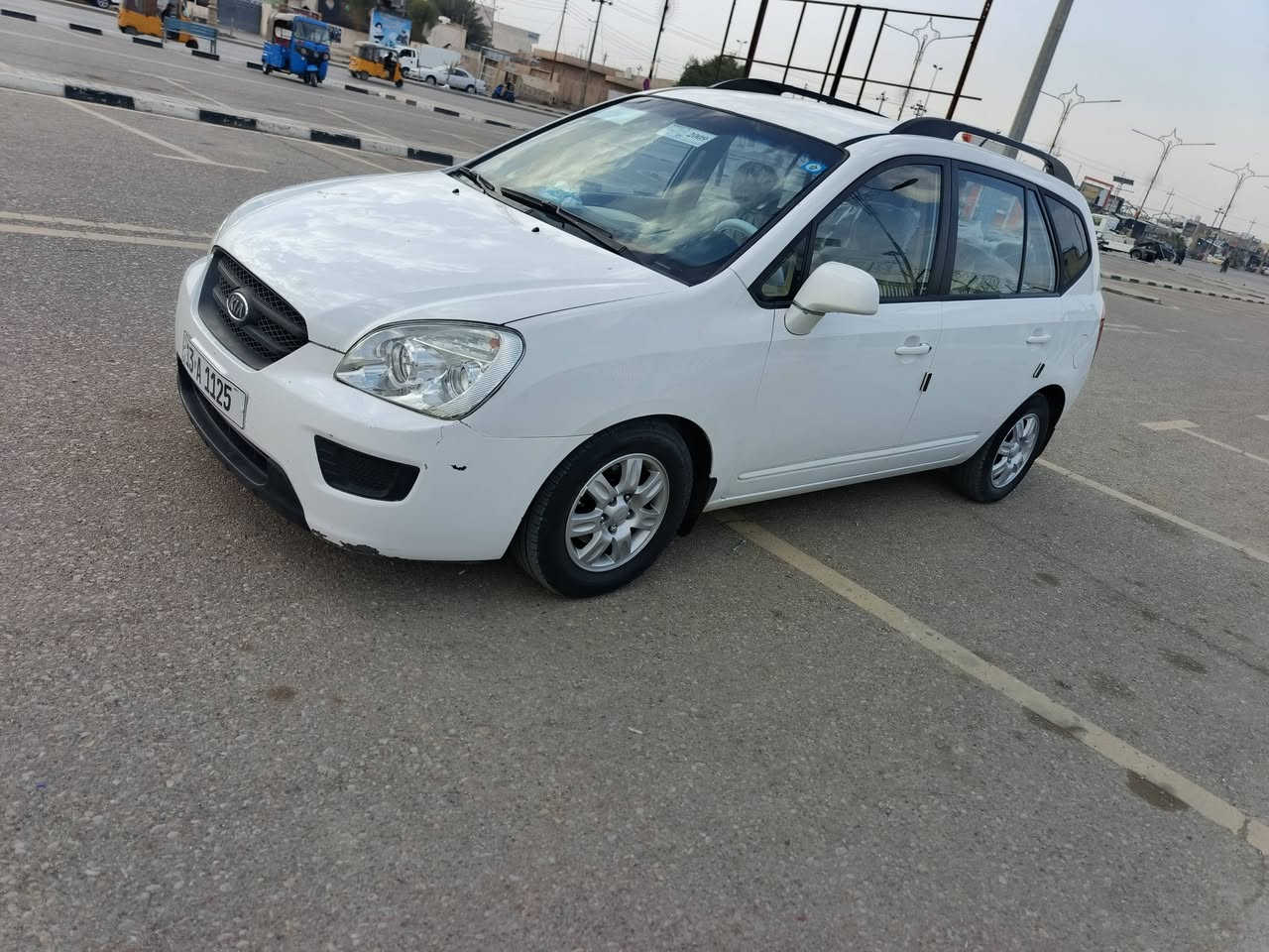 السلام عليكم كيه كارنز خليجي البيع 7راكب موديل 2009 السياره مكفوله كفاله عامه شرط ع لسونار رقم ميسان انكليزي سنويه جديده تبريد قطعتين ثلج تخم تاير حداديه جديده العنوان ميسان *********** واتساب موجود
