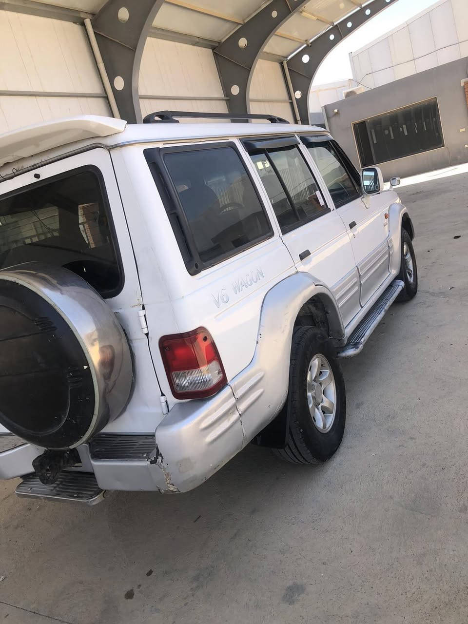 گالوبەر مۆدیل2001 ئاڕمی پلاستیک دەعمولێ درەوی پێ وەنیە گێڕومەکینەودەبڵ اکسیلی بەشەرت تەبریدی عیش دەکات کارابای کامل مەزبوتە شاشە ئای پات هەموگیانی بێ عیبە سیارە کە ماڵی دۆستە سعر42وەرەقە ژم***********؟*********** شێون سلێمانی گۆڕینەوە ناکەم لەگەڵ ڕێزم

