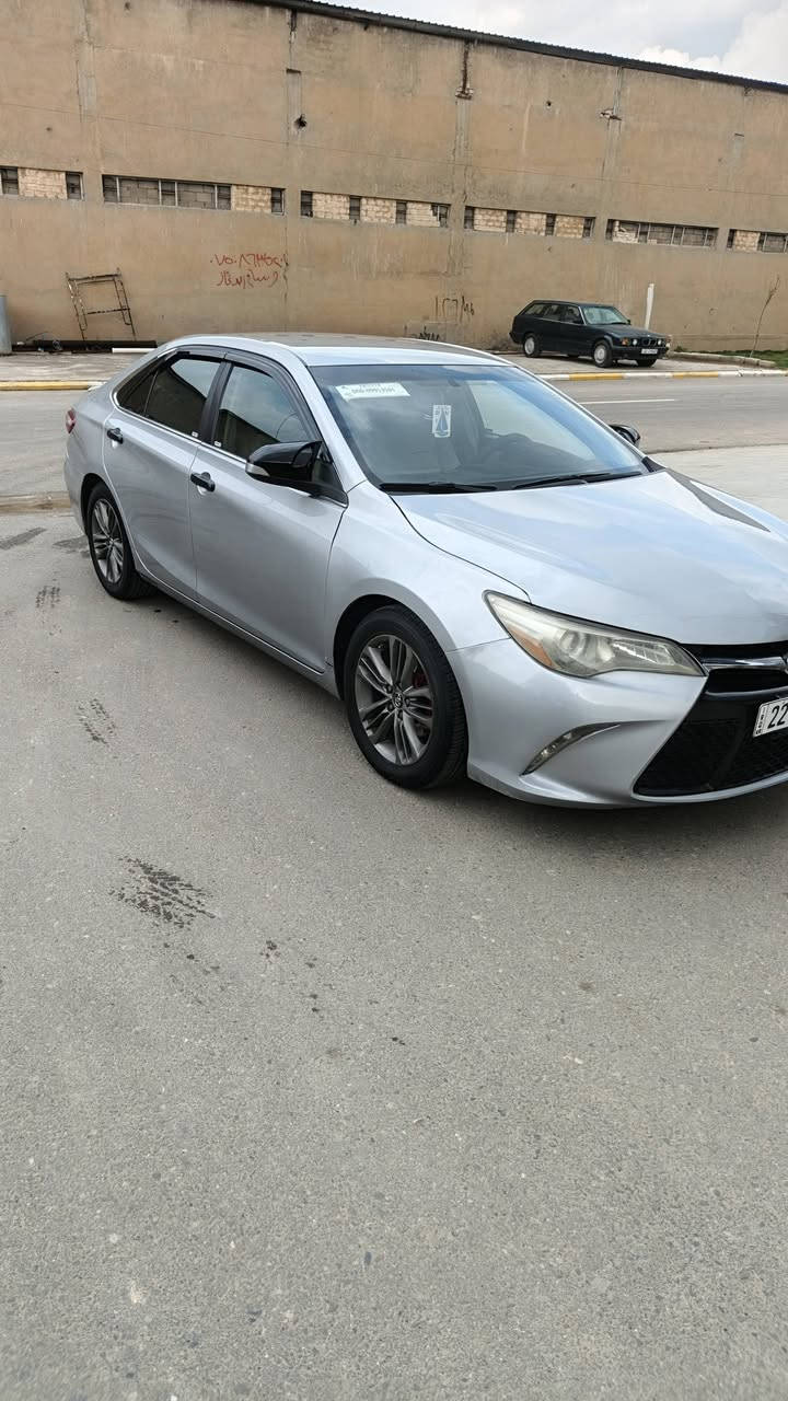 سلام عليكم 
كامري ٢٠١٧ مواصفات الكامري معروفه كروز سرعه تحكمات ستيرن 
رقم أربيل هزه جديده 
طخم تاير جديد ويلكب 
السياره جاهزه من كل النواحي 
بيها أربع قطع صبغ داخل شويه بلغد فقط و السياره شرط التحويل والغرامات 
سعر ١٣٥ وبيها مجال 
عنواني موصل حي الميثاق 
*********** # ***********
