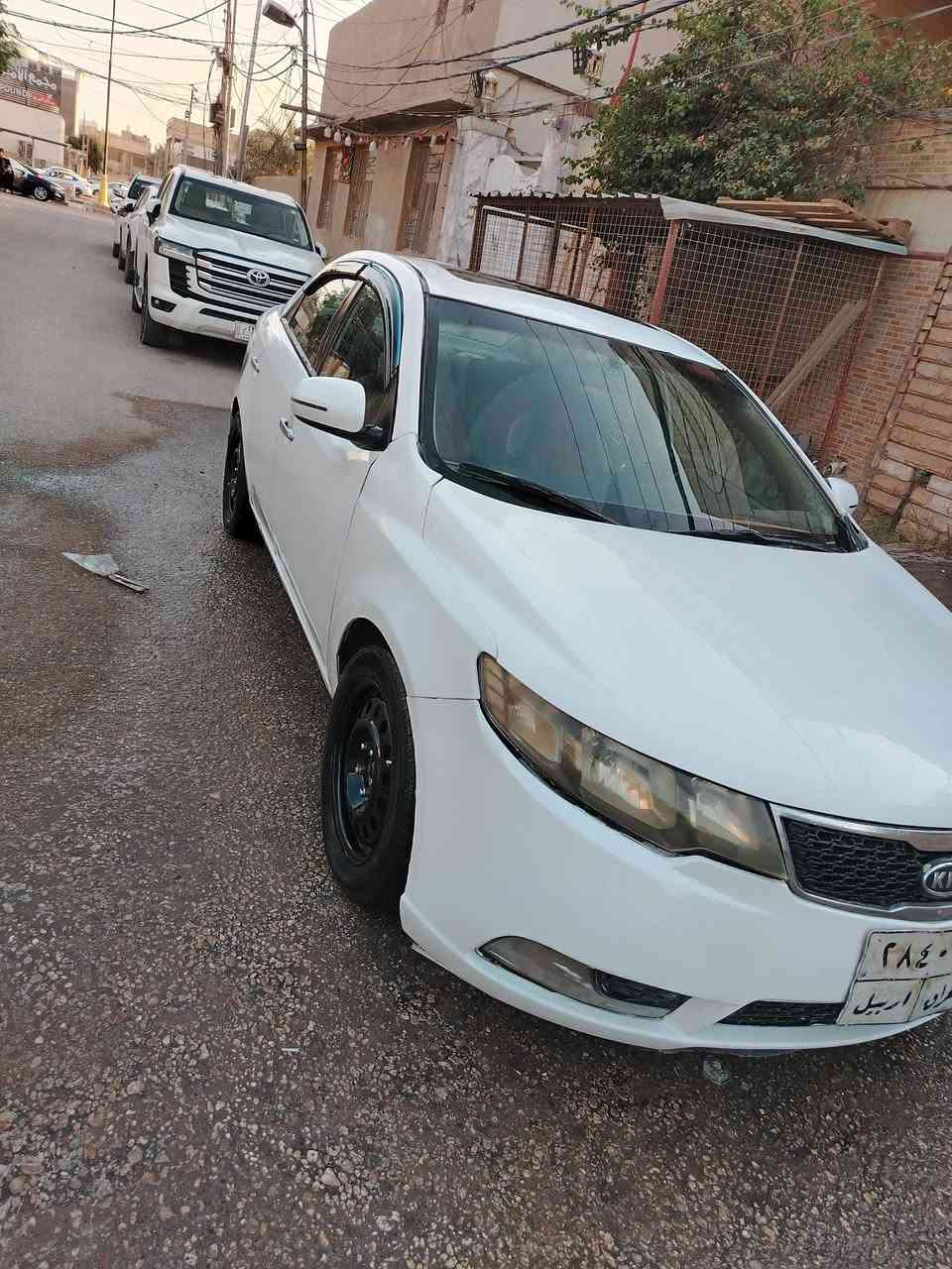 كيا سيراتو ٢٠١٣ فول رقم أربيل سنويه ساقطه ٢٠٢٢ باسم كردي مداور او وكاله مامطلوبه مصفره بيه ضرر جاملغ امامي صوب عربي وباب سايق مبدل ورشات ابيع حزام ٧٥ وبيه مجال شراي اتصال على رقم تالي ***********

