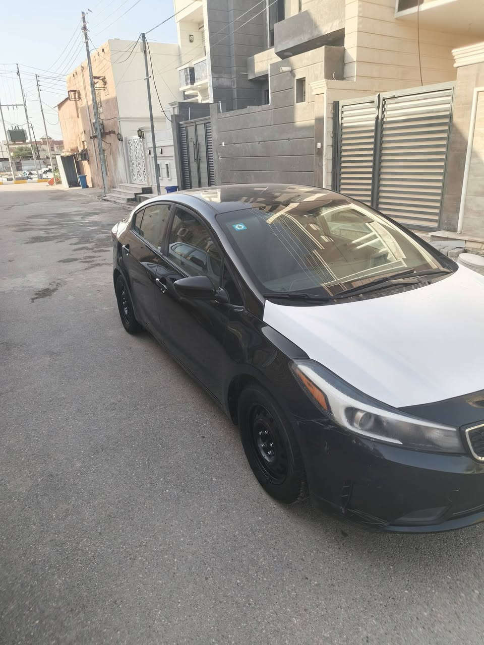 فورتي مديل 17 سياره بيها تبديل جاملغ جه العبري الأمامي وتبديل باب جه الاسايق الوره وبيها شرات بسيطه بدون ضرر دخلي سياره جاهزه محرك وكير وحداديه وشرط أحلى من الصور وكتاب الفحص مرفق بل منشور 
عنونها ناصرية شموخ
سعرها 97 وبيها مجال
رقم ***********
