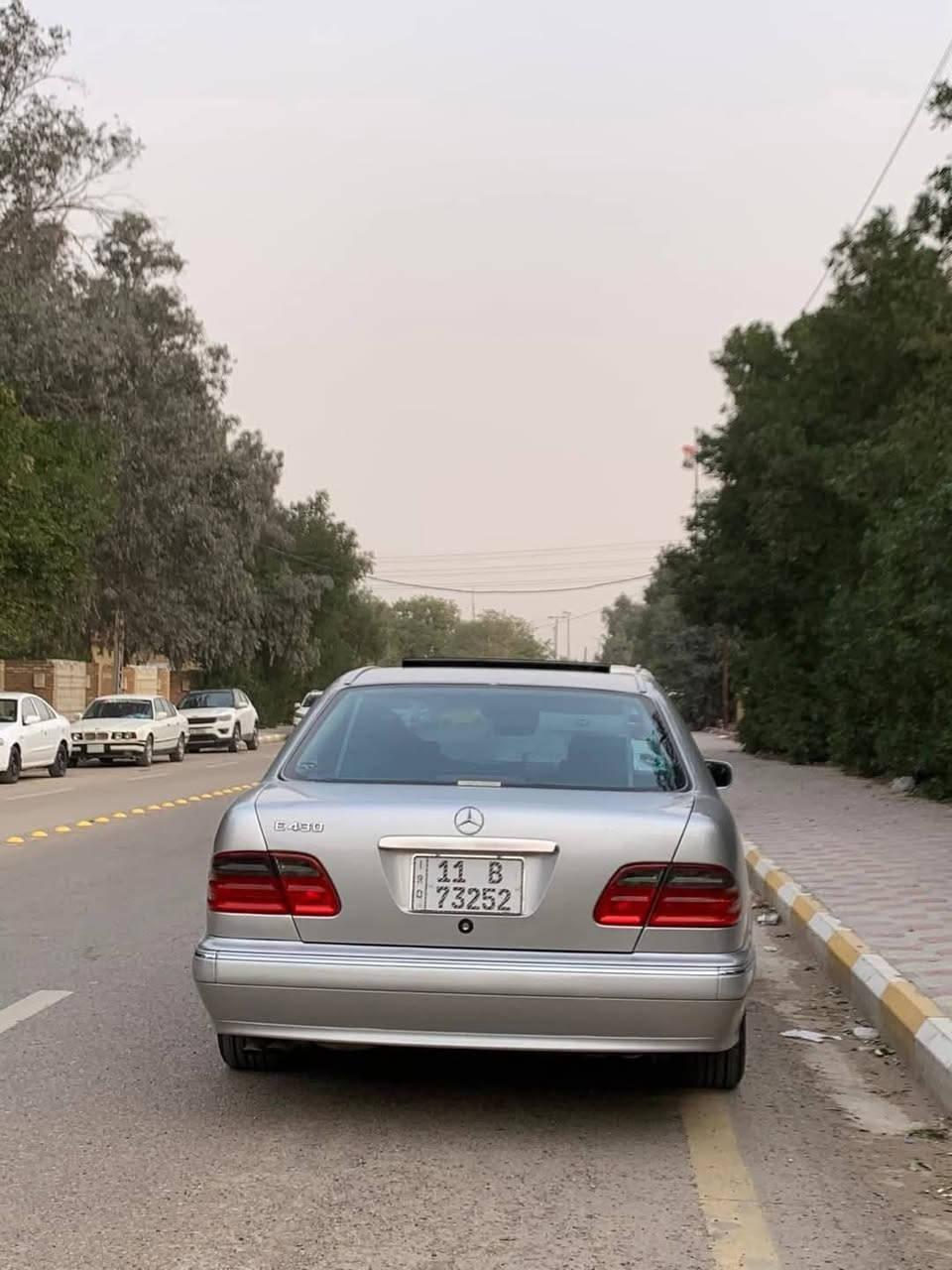 السلام عليكم
مارسدس ام عيون موديل 2001  اصل حجم المحرك 430  v8 
 رقم بغداد باسمي
سياره فول مواصفات افنجارد

سياره وارد يابان بيه صبغ قليل مال يابان 

السيارة بدون اي نقص واحلى بالحقيقه مناقصه اي شي 

مكان السياره بغداد حي اور

هذا رقمي للاتصال ***********
السعر 140 $
ومسعجل
