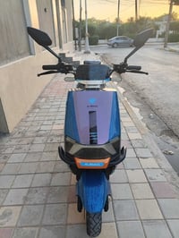 عندي موطور شحن للبيع نوع ماسه دبدوب ماشي شي قليل .   موديل 25  بطاريات...