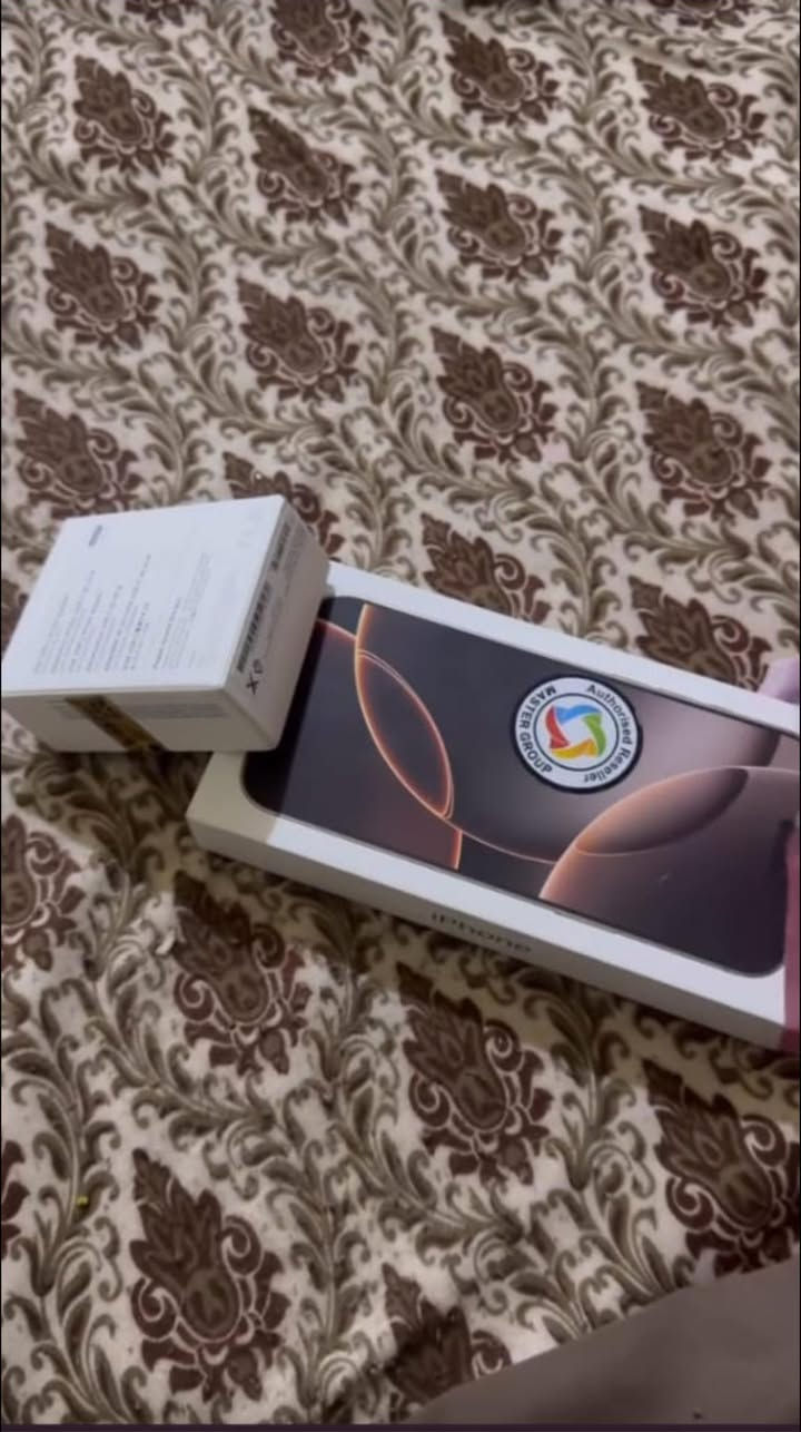 ايفون 16 برو ماكس جهاز نظافه فول اول باب شرق اوسط  512 كيكا


**إذا كنت صاحب هذا الإعلان وتريد حذفه لأي سبب، رجاءا أرسل رسالة إلى الدعم الفني**