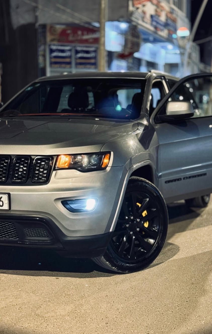 🔸 جيب بلاك توب ٢٠٢١
🔸 رقم بغداد ماشيه 38 الف .
🔸 مكينه 3600 مكفوله 6 سلندر .
🔸 سياره جديده كلش وحلوه ومابيها نواقص
🔸 صور الضربه مرفقه تبديل بنيد اصلي وتعديل الجاملغ والباقي كله مكفول .
🔸 تايرات جدد و الويل قياس 20 .
🔸 اوتو ستوب ، تشغيل واطفاء ذاتي ، تشغيل عن بعد ، شاشه كبيره كار بلي ، حساسات ، كشن كهربائي ، جلد ، باب الجنطه شفط كهربائي ، وهوايه مواصفات معروفه بالجيب .
🔸 ***********  وبي واتساب والمكان ( الناصرية ) .
🔸 السعر 273 $ وبي مجال .
