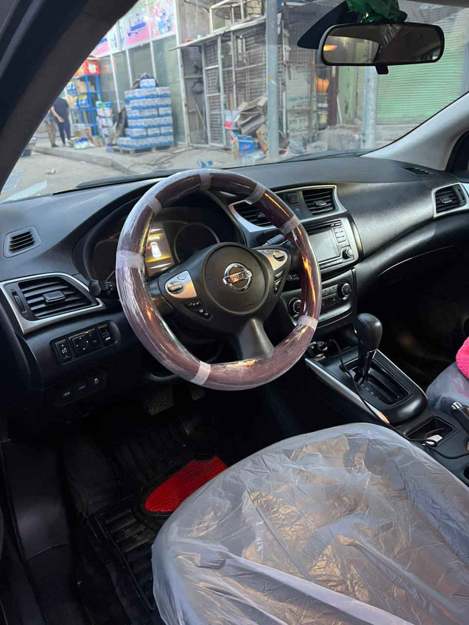 السلام عليكم 
نيسان سينترا 2018  (وارد أمريكي)🇺🇸 
مواصفات SV
مثبت سرعه 
نظام قياده ECO + SPORT 
تحكم ستيرن جهتين 
رادار امامي 
محرك 1.8  مكفول + الكير 
كامره  بلاديه 
ماشيه  94 الف ميل  
رقم  بابل انكليزي  با أسمي 
السعر 110  و بيها مجال 
ضرر امريكا خلفي   ٣ قطع صبغ 
مكان السياره  النجف الاشرف 
للاستفسار(  ***********  ) النجف, العراق
