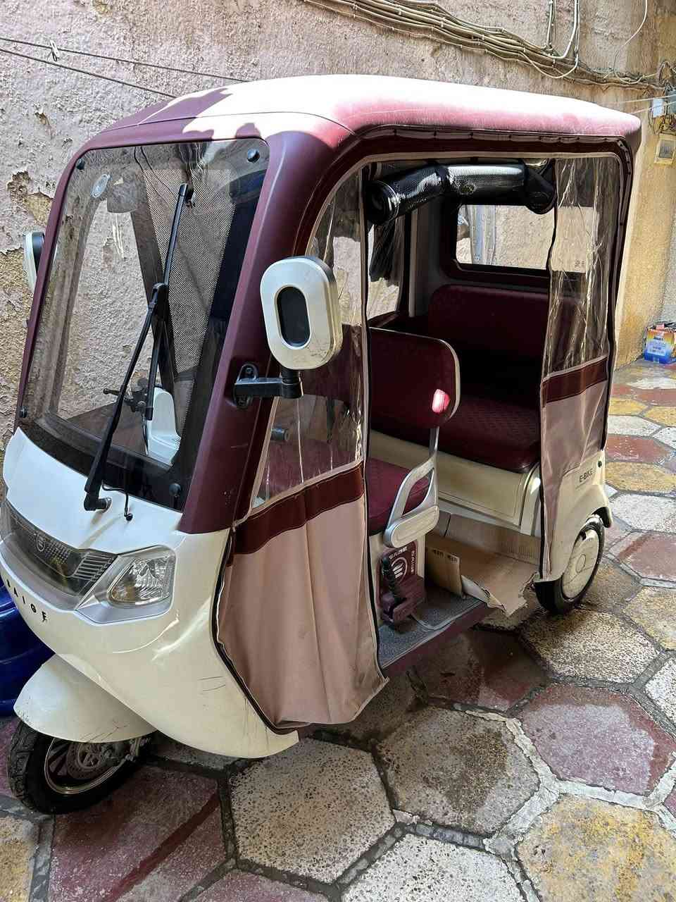 تكتك شحن للبيع
السلام عليكم 
تكتك شحن للبيع
صار 6 اشهر من ماخذة التكتك كلش نظيف ومابي اي مشكلة بي بلوتوث وسماعات حجم التكتك كبير مو الصغير المقعد الخلفي يحتوي على صندوق كبير لخزن الاغراض وبي هواي مواصفات حلوة التكتك كلش جديد ونظيف تجي تفحص وين ماتريد 
السعر مليونين وبي مجال بسيط 
مكاني بغداد الكاظمية 
رقمي
***********
بي واتس اب
