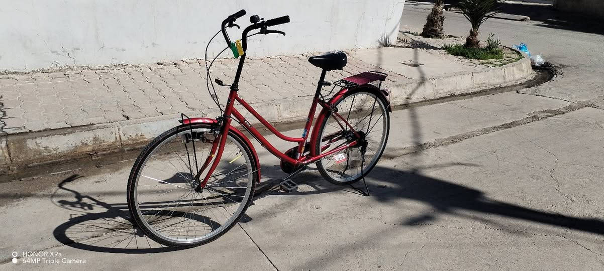 السلام عليكم بسكل لبيع مبي اي عيب تضيف فول سعر ١٠٠ وبي مجال رقم *********** بس وتساب
