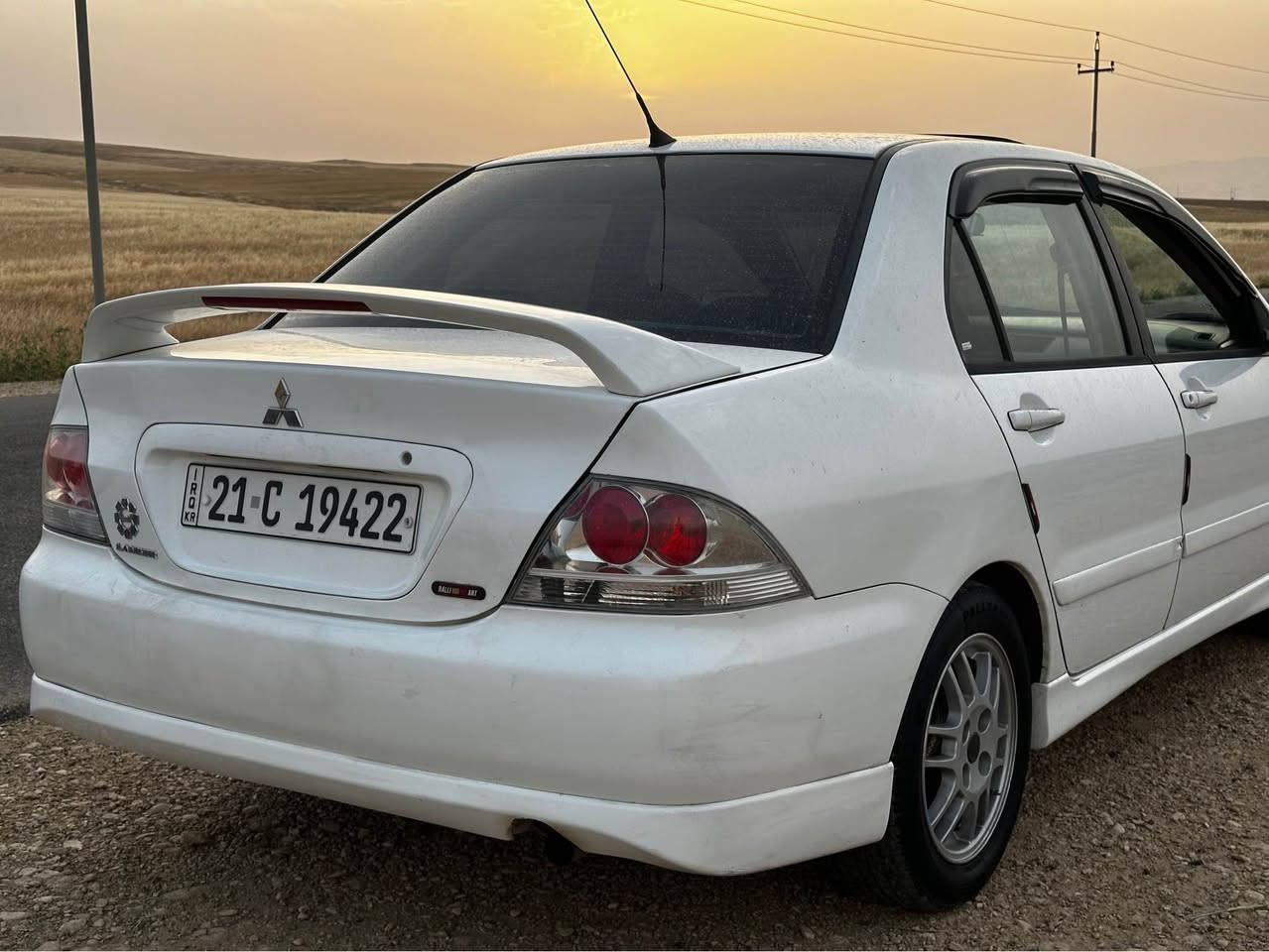 سەرەتا بە ناوی خوا

لانسەر ٢٠٠٧ بیلاد سپۆڕت ناو ڕەشی مواسەفات ئەمریکی سڵاید و ئەی بی ئێس سەیارەکە ٤ پارچەی بۆیاخە بێ ناو گرتن بۆیاخ تەنکە لە هەنێک شوێن هەڵی داوە دوای مەعمەلە پارەی مەسروفت بۆ ئەگەڕێنمەوە 
شوێن دەربەندیخان ژ.م *********** دار بنديهكان, السليمانية
