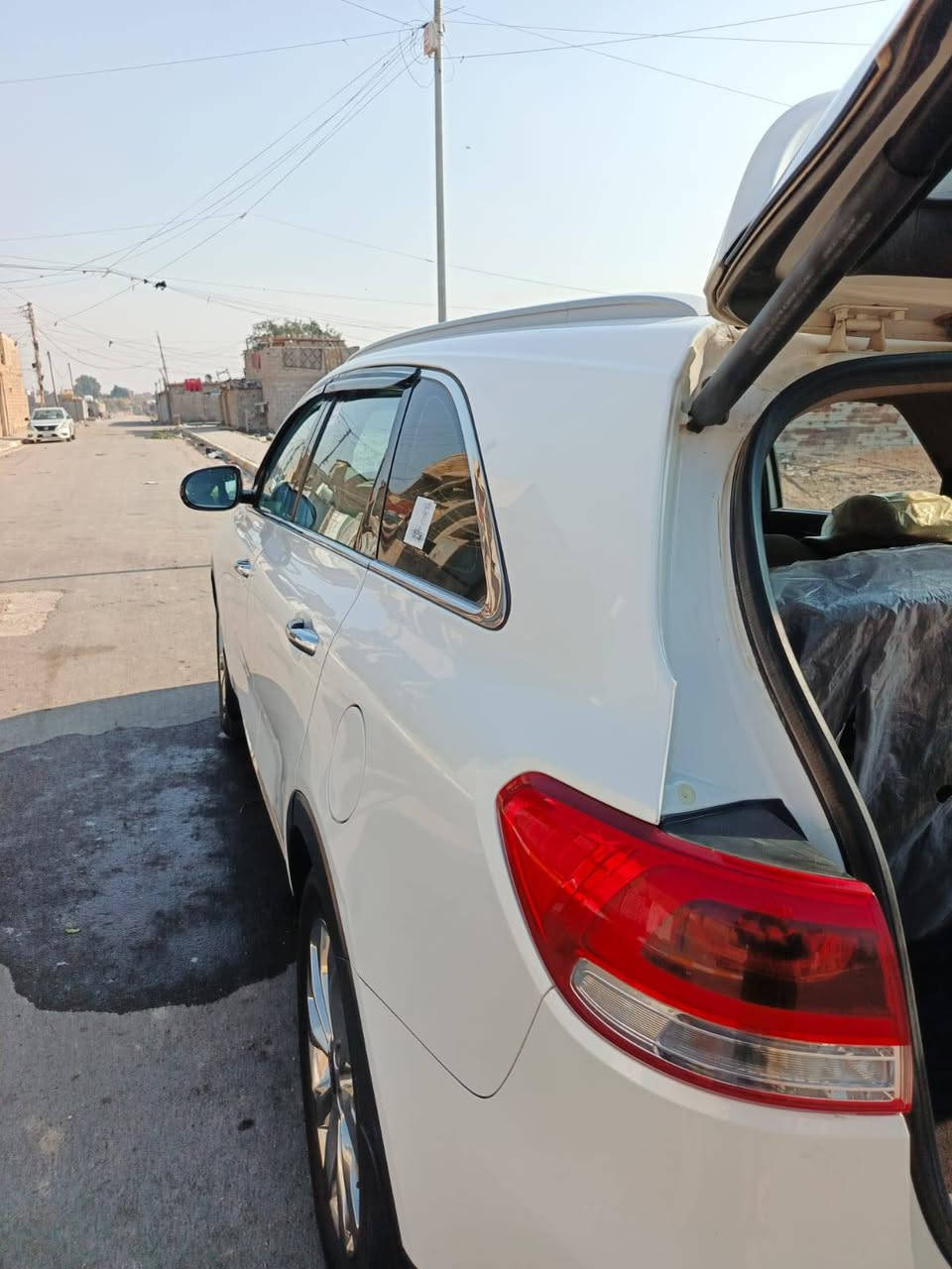 السلام عليكم
سورنتو خليجي موديل ١٨

بغداد مشروع وطني ماشيه ١٠٥ مواصفات الخليجي معروف بصمه +أبواب + صندوك كشتات جلد كشن السائق كهرباء كامره تحكم فول 
السونار موجود بلمنشور فقط الجاملغ الخلفي بيه صبغ ايضا المحرك مفتوح اخوان الكل يعرف محرك السورنتو يصير بيه رخاوه بلكورات اني صار عدي نضوع دهن من الكورات ونطريت افتح المحرك  الله يشهد اي قطعه متبدلت منه فقط واشرات الكازكيت ورجع زيرو 

السياره بسمي مكان السياره بغداد الحسينيه 

***********

السعر ٢٤٠
