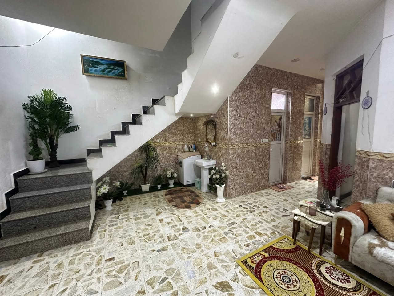 للبيع بيت مميز في الزعفرانية 🏡
بيت مساحة 150 متر

طابقين مع تشجير مرتب 🌳

ملاصق للقطعة (150 متر)

واجهة 7.5 متر

نزال 20 متر

ضمن قطع موظفي الأمانة – الزعفرانية

📞 للاستفسار: ***********
