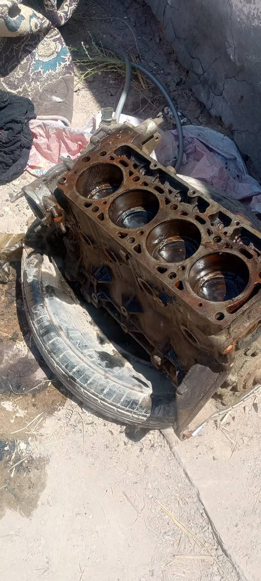ا سلام عليكم مكينه جينبيH1عوزه فقط كاور محرك بلادي مال شركه ماملعوب بيه سعر 400مكان السماوه_المجد 🤎لستفسار رقم ***********مامتواجد عل فيس ✨
