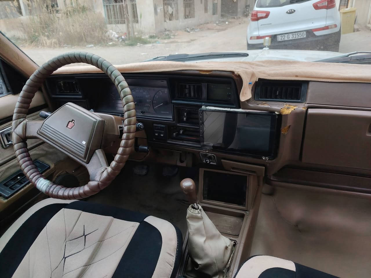 سلام عليكم سوبر لبيع موي 97 سياره حلو وجديد دوخل جديده رقم انكليزي رقم واسط تخم تاير مكينه جديده تريد شغال صبغ بلادي سياره مال جناي صدر جديد سعر 40 وبيه مجال لطيبين مكاني بابل حصوه رقم الهاتف ***********
