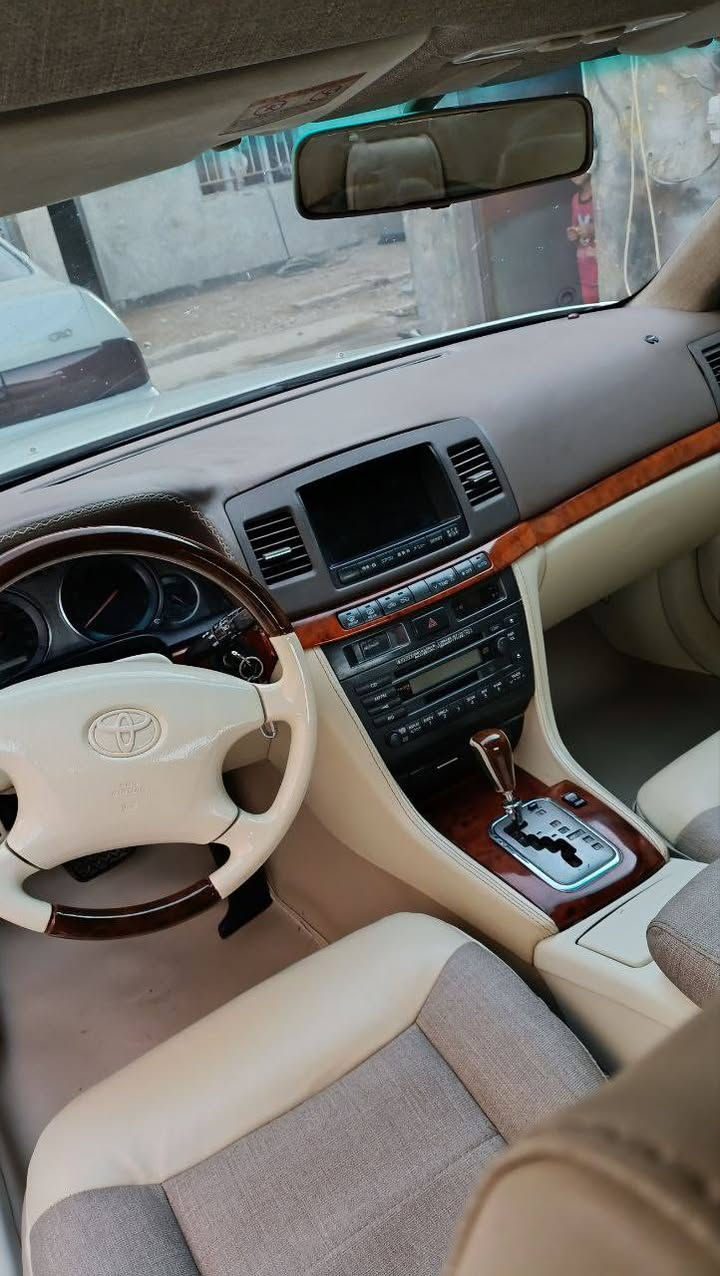 تحديث غرفه كامله لسياره مارك2000 مع عازل حراري للدشبول مع سستم صاج ملكي طباعه مائيه  من قبل دوشمه ابو حسين الصرايفي العنوان كوت شارع النفط موبايل ***********........***********
