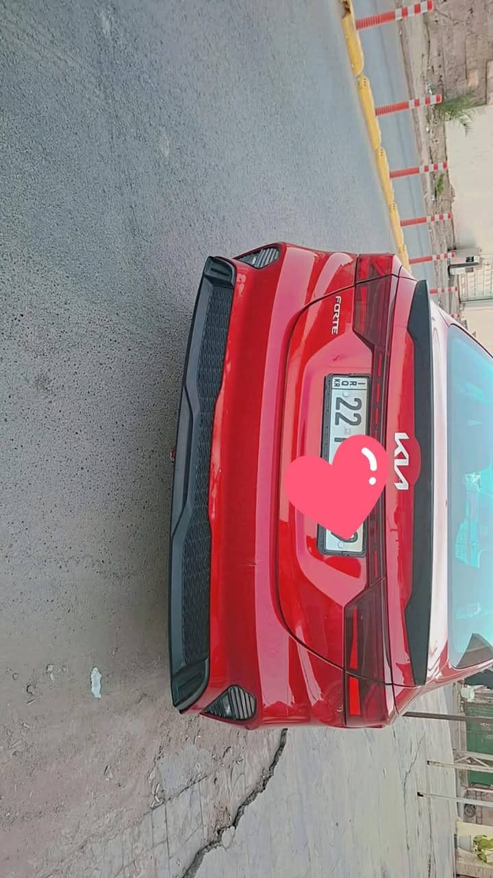 السلام عليكم فورتي موديل ٢٠٢٣ السياره حادثه جاملغ فقط مواصفات حساس خلفي أمامي السياره سويج كامره خلفيه اشاره بلمري وبعد هواي مواصفات  رقم أربيل بسمي السياره جاهزه وجديده ومابيهه غير الجاملغ بدون داخل بدون ارباك بيع او مراوس حسب القناعه رقمي ***********
