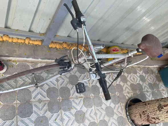 السلام عليكم
متوفر باسكل ياباني رياضي نضيف كلش سعرة ١٠٠ 
للتواصل ***********واتساب
