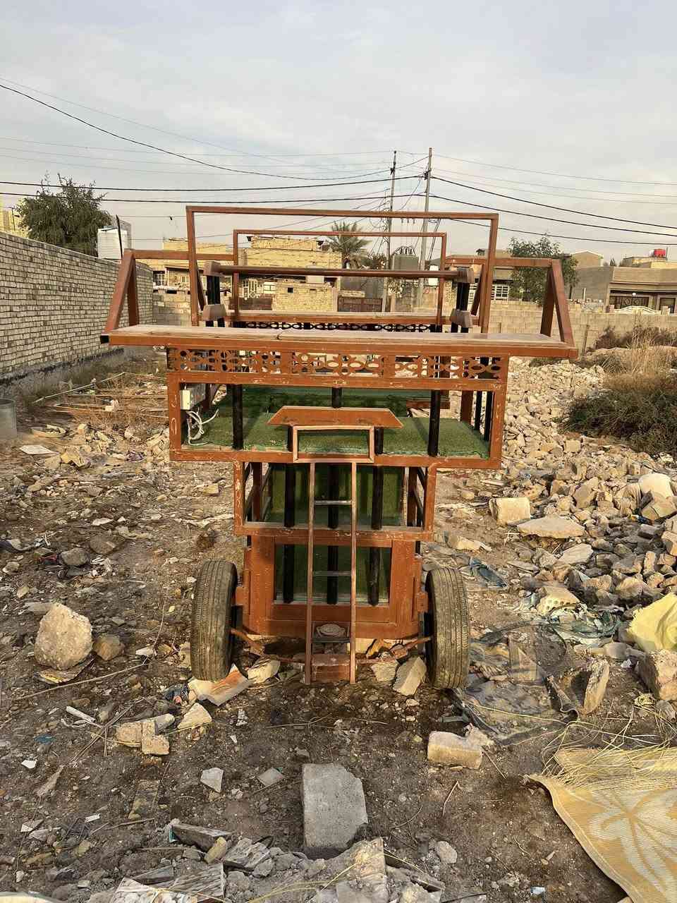 السلام عليكم خدام الحسين عربانه للبيع تفصال جديد تحمل 8سماعات 4وره و4كدام دبل شاصي فره العربانه موضح يمك بلفديو  منصه للرادود ومكان للجهاز ومكان للمولد حديد ثقيل السعر خاص مكاني واسط قضاء الصويره منطقه التنميه ***********
